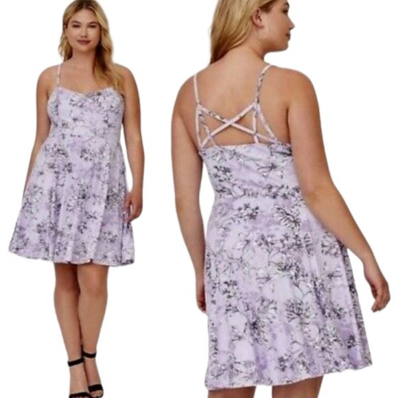 Torrid  Size 0 Lavender Floral Jersey Knit Skater Dress - Picture 1 of 11
